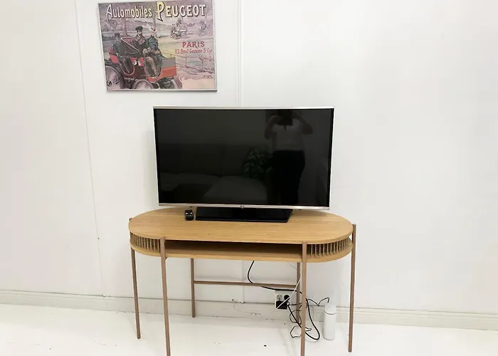 Hhh Spacious, Big In Center In Kallio *