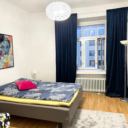 Hhh Spacious, Big In Center In Kallio * 赫尔辛基